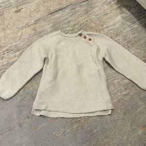 Zara cream sweater with working buttons. Size 2-3. Great condition!